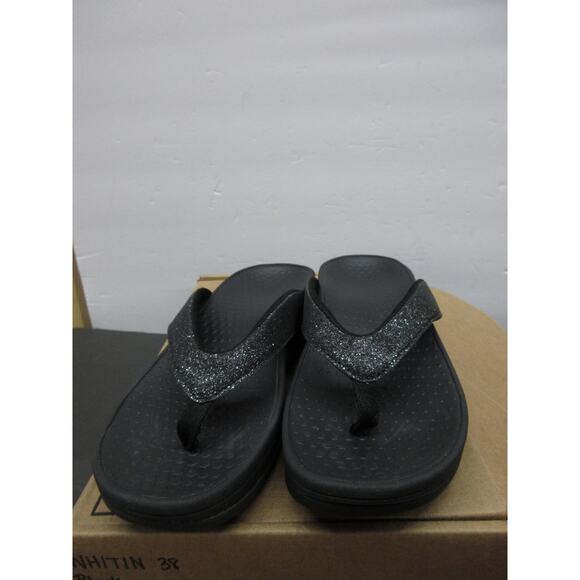 Like new authentic WHITIN WOMENS BLACK Slipper ,SIZE 38-7.5 US - Picture 1 of 5